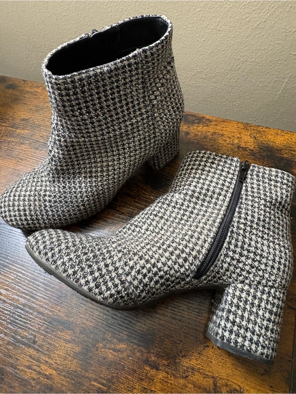 Kelly & Katie Black and Cream Tweed Pointed Flats
